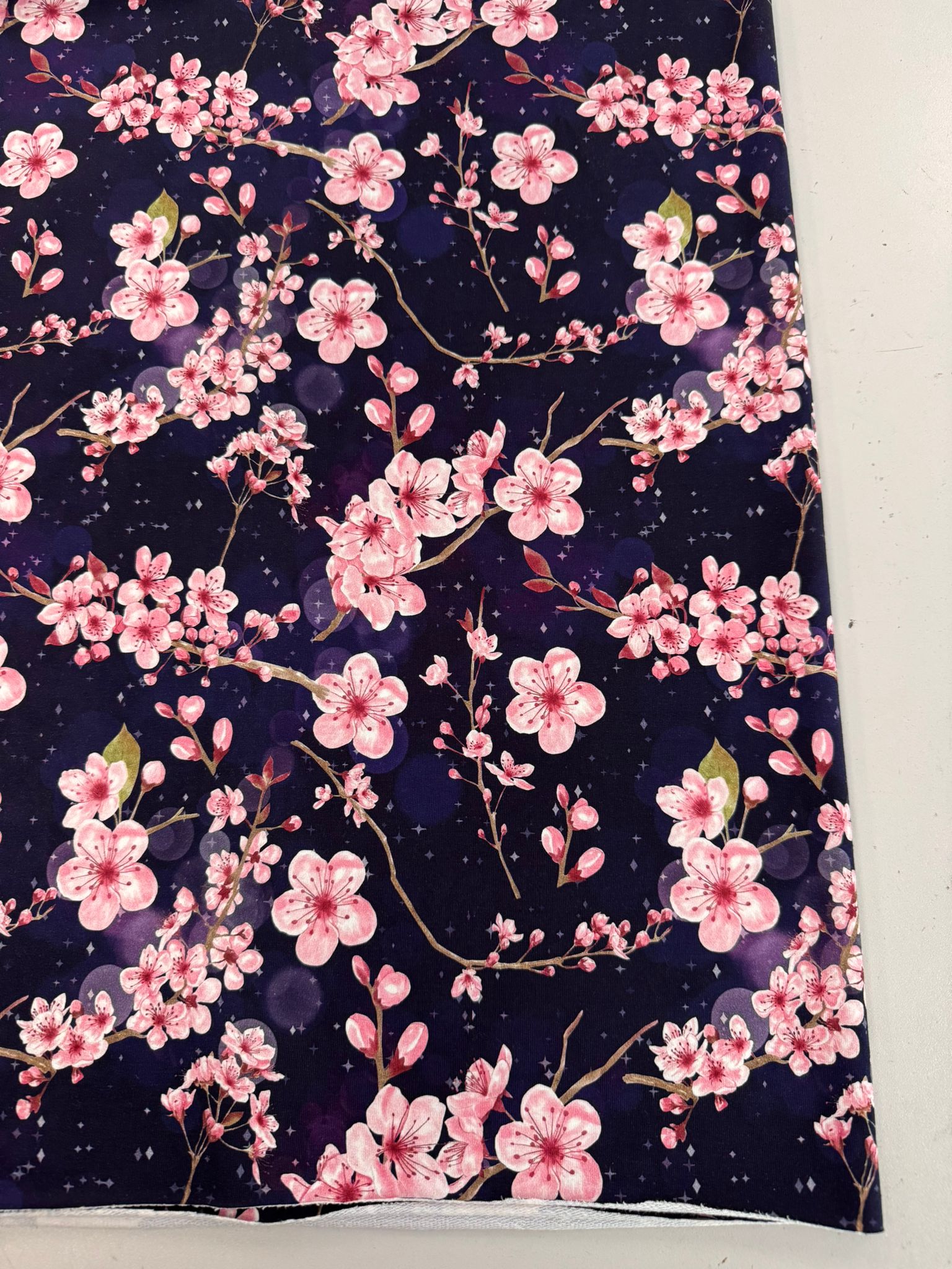 Kilpinis, skaitmeninės spaudos trikotažas Obelų Žiedai Kilpinis, skaitmeninės spaudos trikotažas Obelų Žiedai