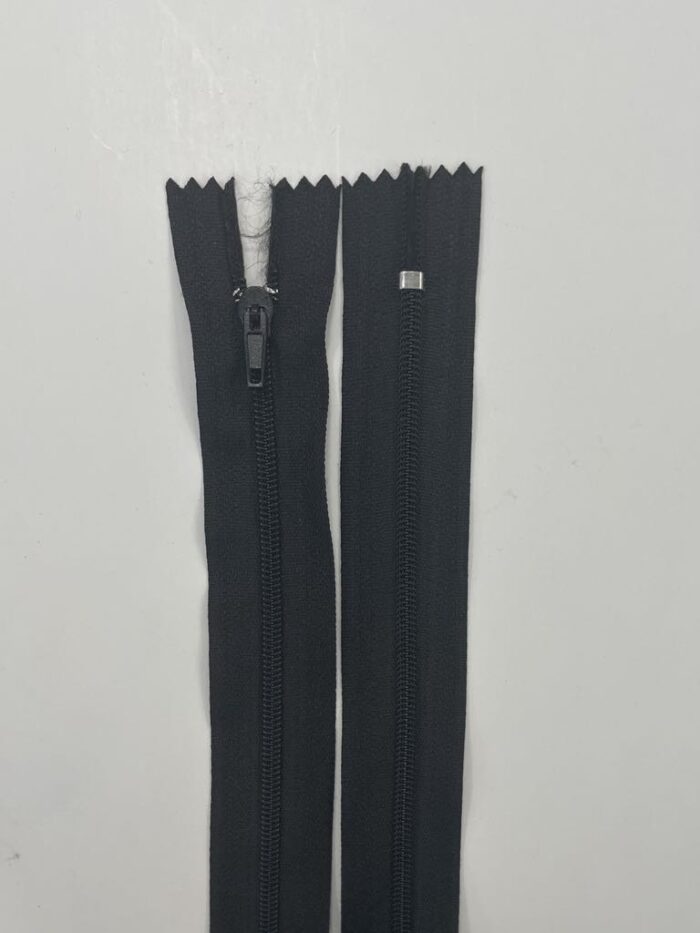 Spiralinis fiksuojamas užtrauktukas "Juodas", 18 cm