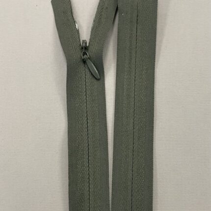 Paslėptas užtrauktukas "Chaki", 55 cm — siuvimo užtrauktukai | Trys Pelėdos