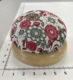 Adatinė Įvairiaspalvė, pastatoma (2 nuotr.) — Matavimo, braižymo, ardymo ir kitos siuvimo priemonės | Trys Pelėdos