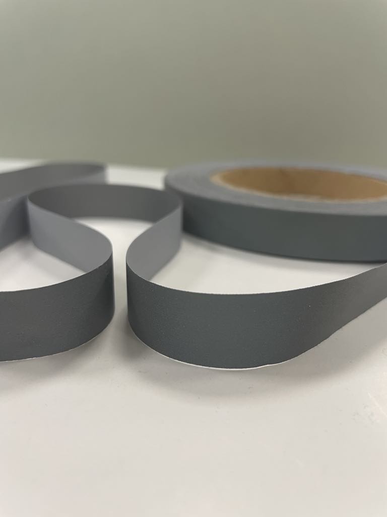 Šviesą atspindinti juostelė, 15 mm — siuvimo juostelė | Trys Pelėdos