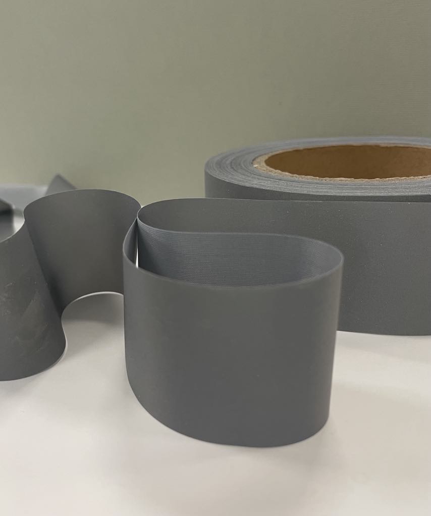 Šviesą atspindinti juostelė, 40 mm — siuvimo juostelė | Trys Pelėdos