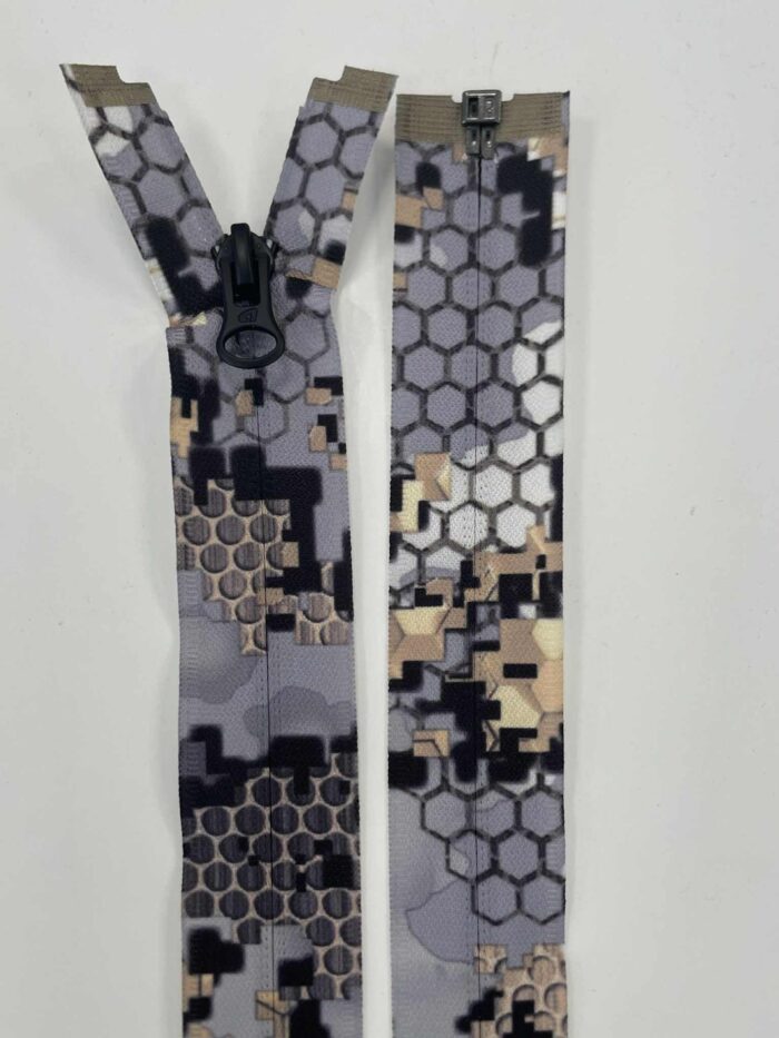 Paslėptas išsegamas užtrauktukas "Margas", 65 cm