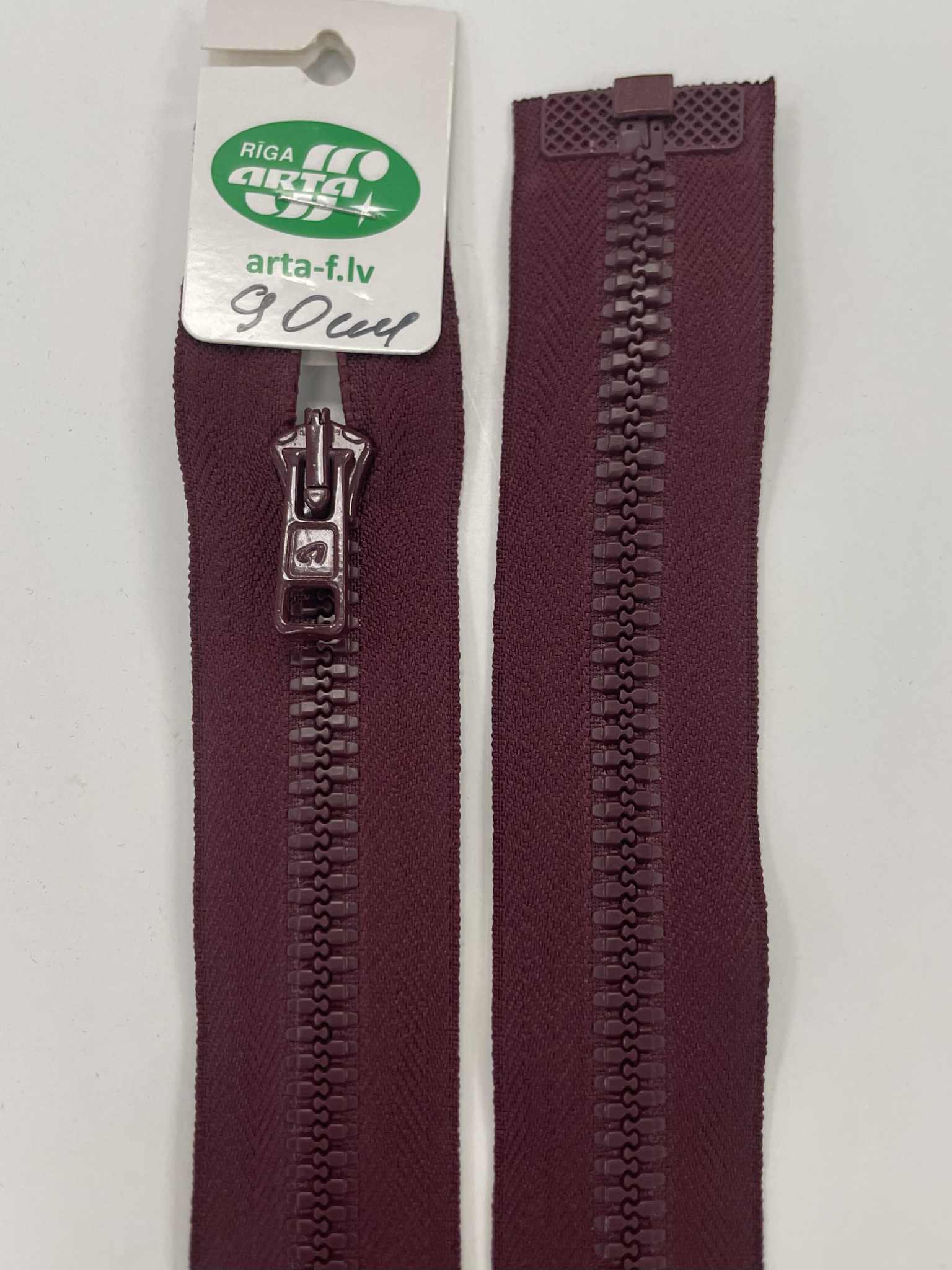 Išsegamas užtrauktukas Bordo, 90 cm Išsegamas užtrauktukas Bordo, 90 cm — siuvimo užtrauktukai | Trys Pelėdos
