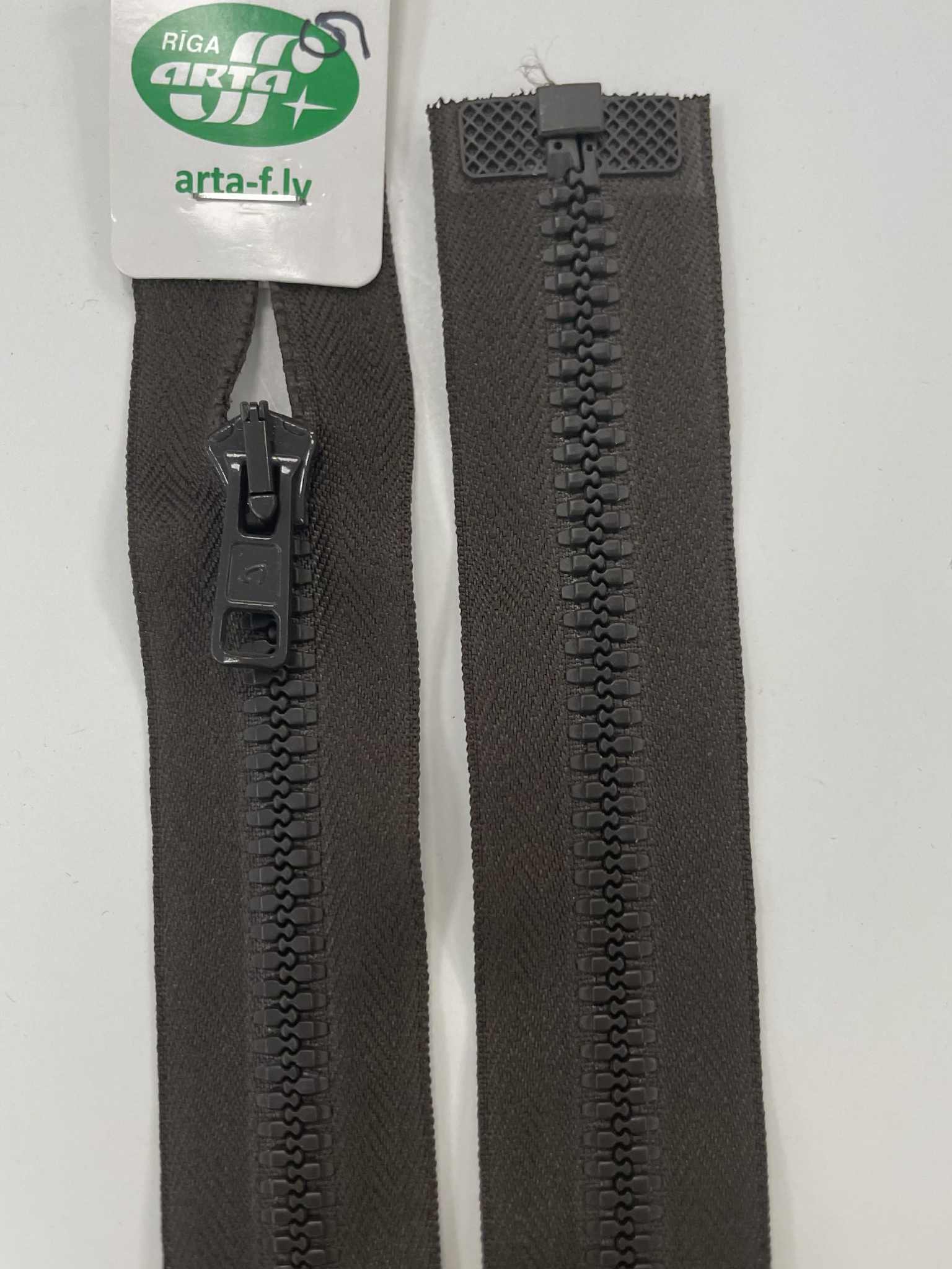 Išsegamas užtrauktukas Chaki, 90 cm — siuvimo užtrauktukai | Trys Pelėdos