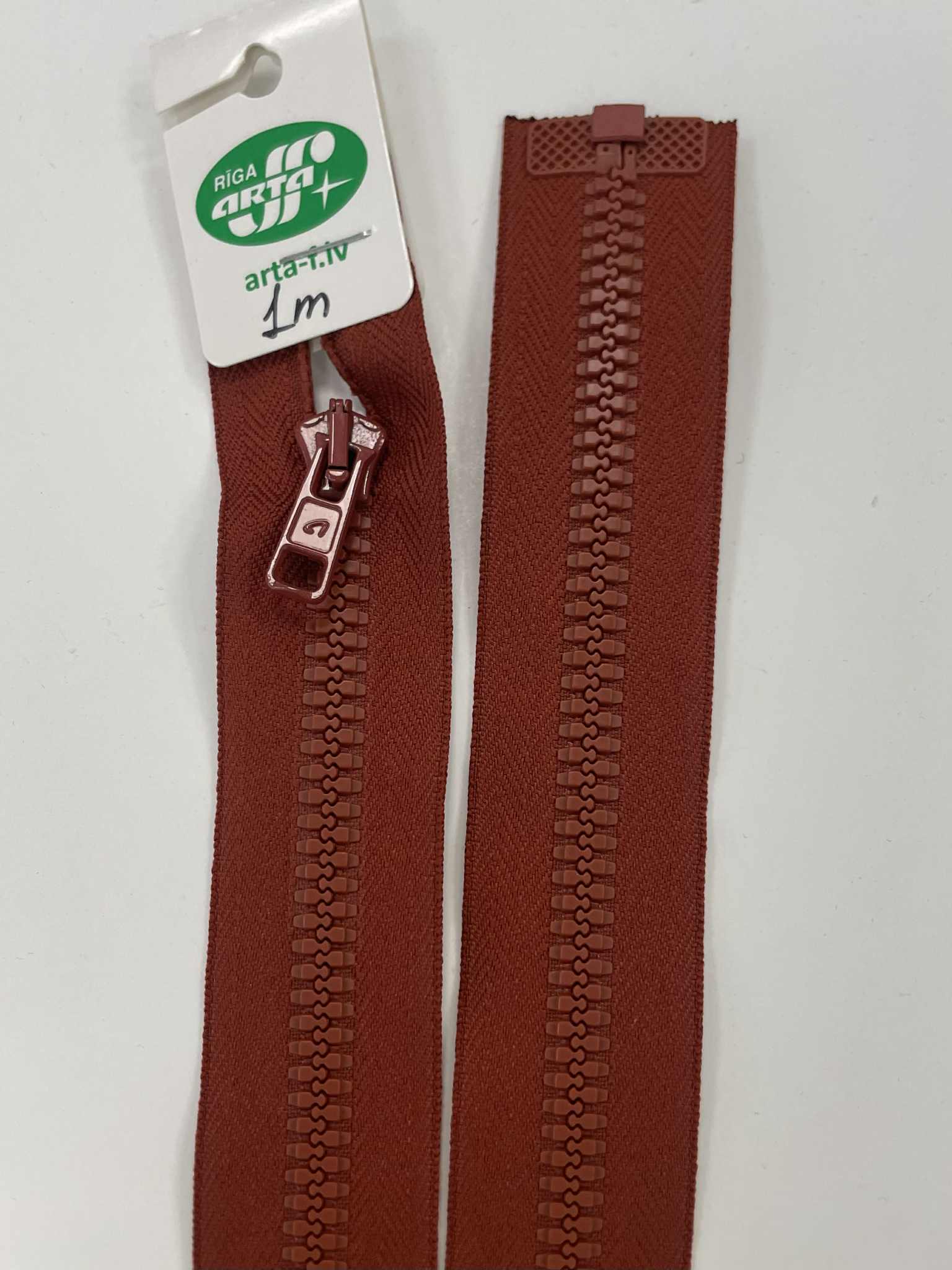 Išsegamas užtrauktukas Plytinis, 100 cm Išsegamas užtrauktukas Plytinis, 100 cm — siuvimo užtrauktukai | Trys Pelėdos
