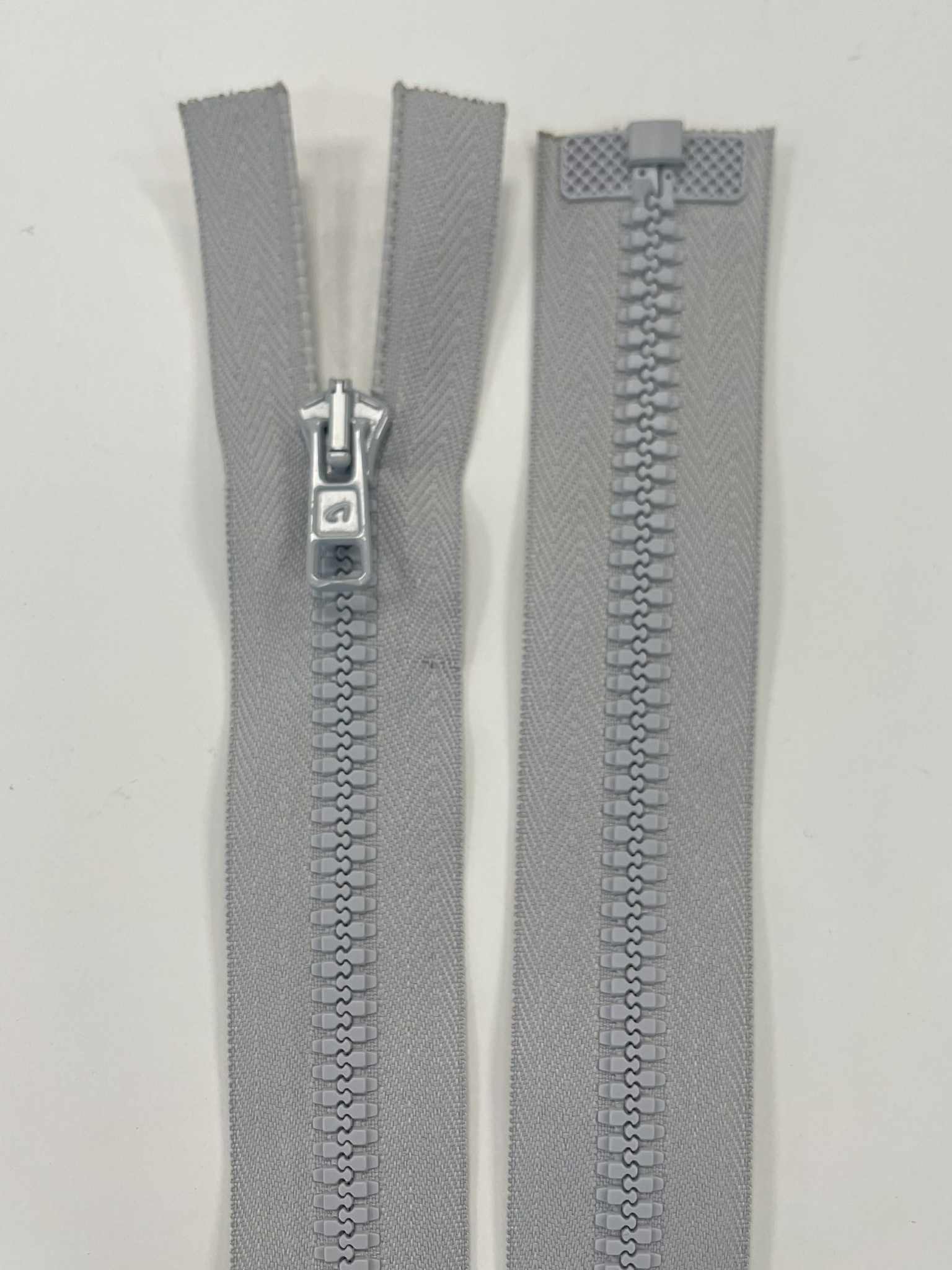Spiralinis išsegamas užtrauktukas Rudas, 65 cm Spiralinis išsegamas užtrauktukas Rudas, 65 cm