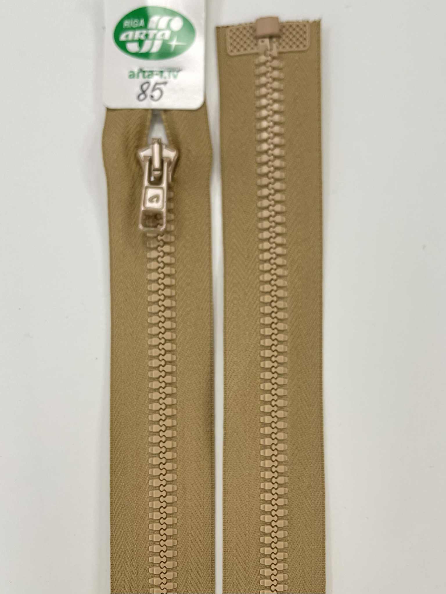 Užtrauktukas Šviesiai rudas, 85 cm Užtrauktukas Šviesiai rudas, 85 cm — siuvimo užtrauktukai | Trys Pelėdos
