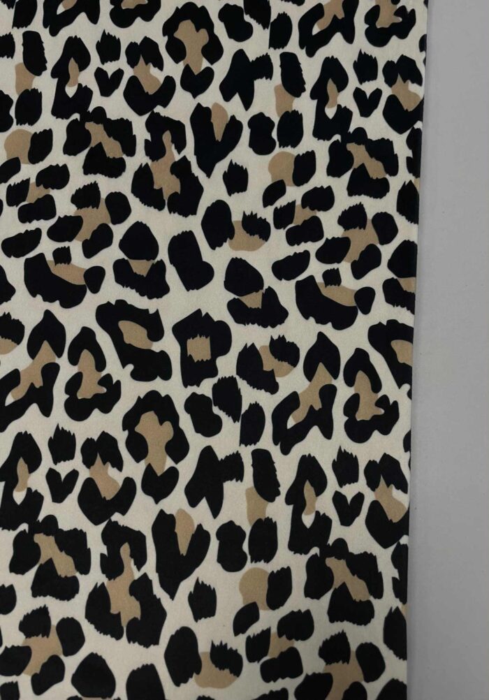 Soft veliūras su skaitmennine spauda Leopardo raštas