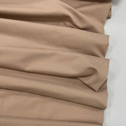 Pašiltintas, nestoras elastingas trikotažas Camel — trikotažas | Trys Pelėdos