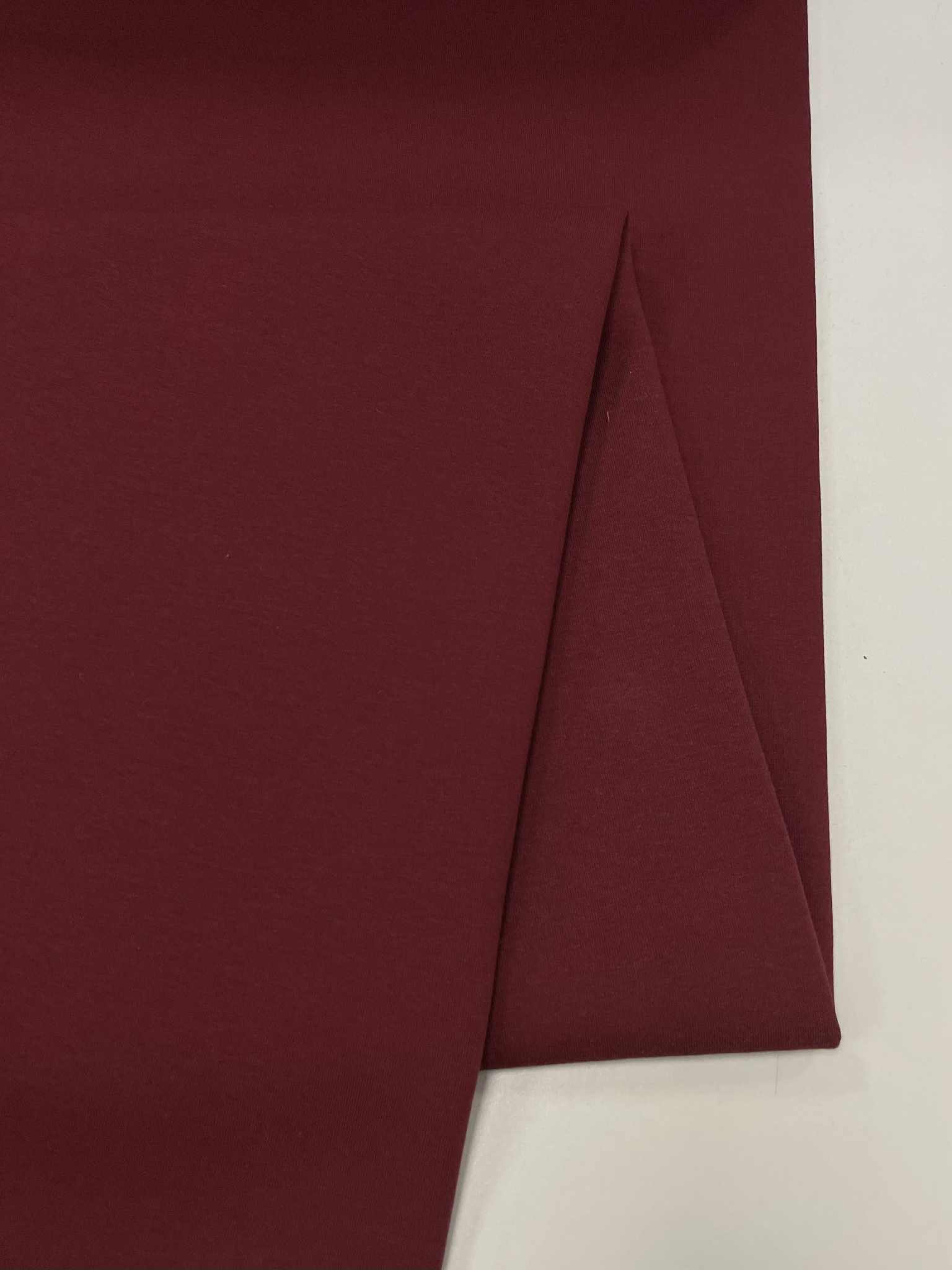 Pašiltintas, storas trikotažas Tamsi bordo