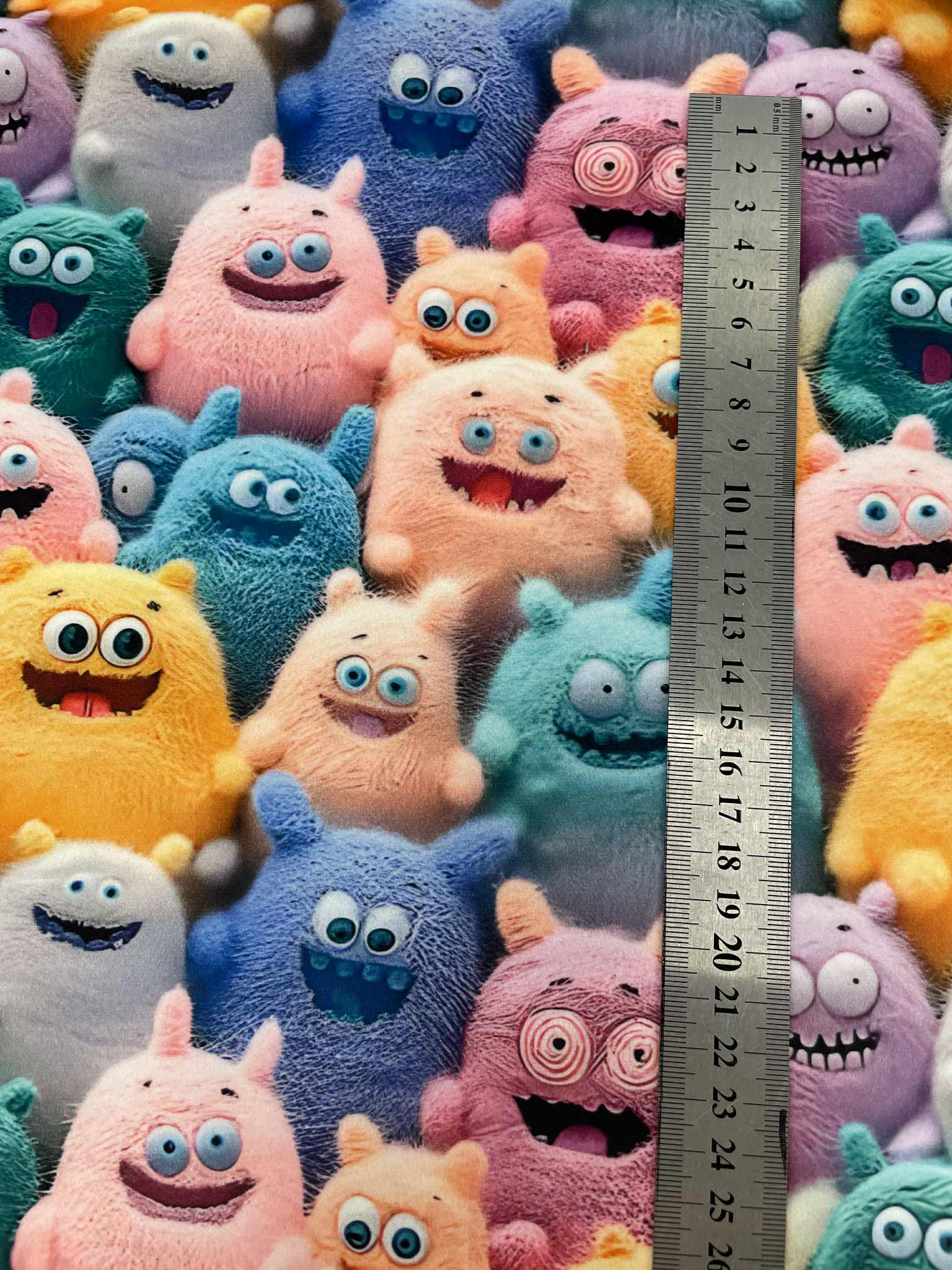 Soft veliūras su skaitmenine spauda Spalvoti babaužiukai (2 nuotr.) — veliūras | Trys Pelėdos