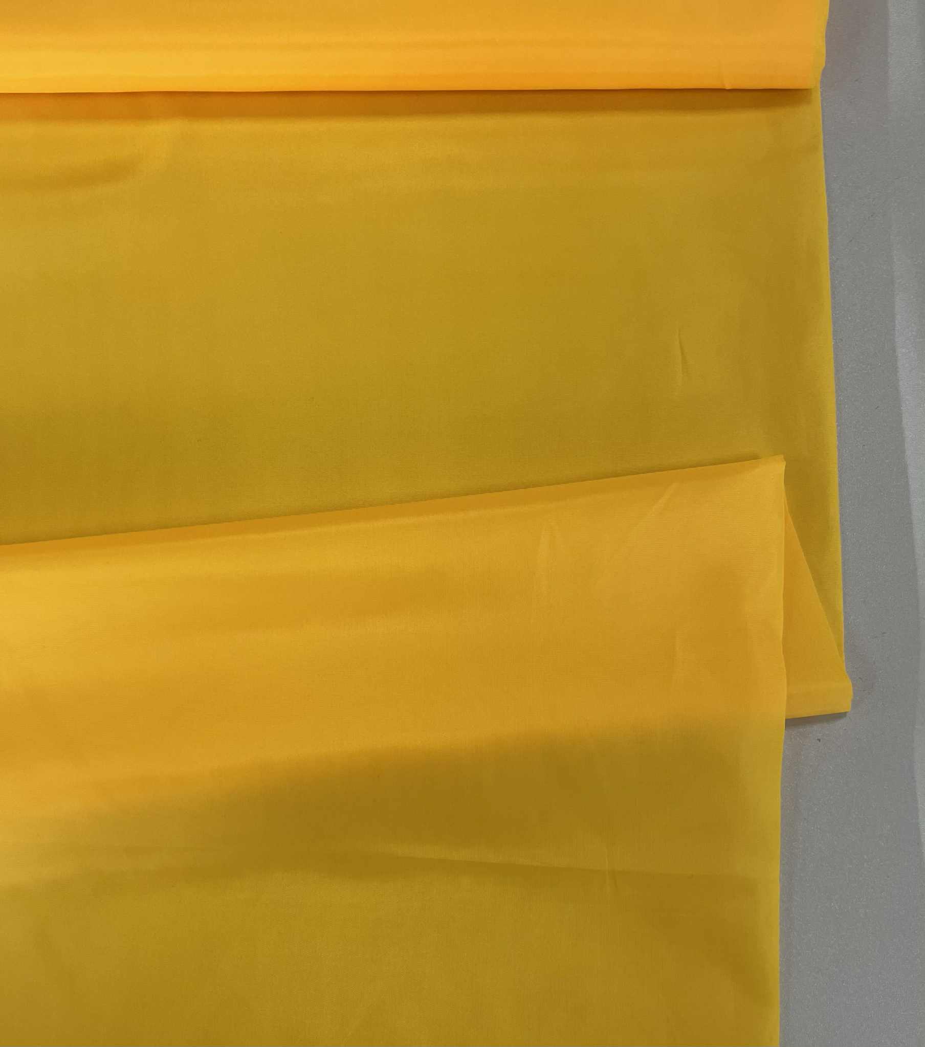 Pamušalinis audinys Šviesiai geltona Pamušalinis audinys Šviesiai geltona