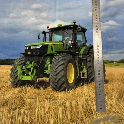 Soft veliūro, skaitmeninės spaudos panelė Traktorius pievoje