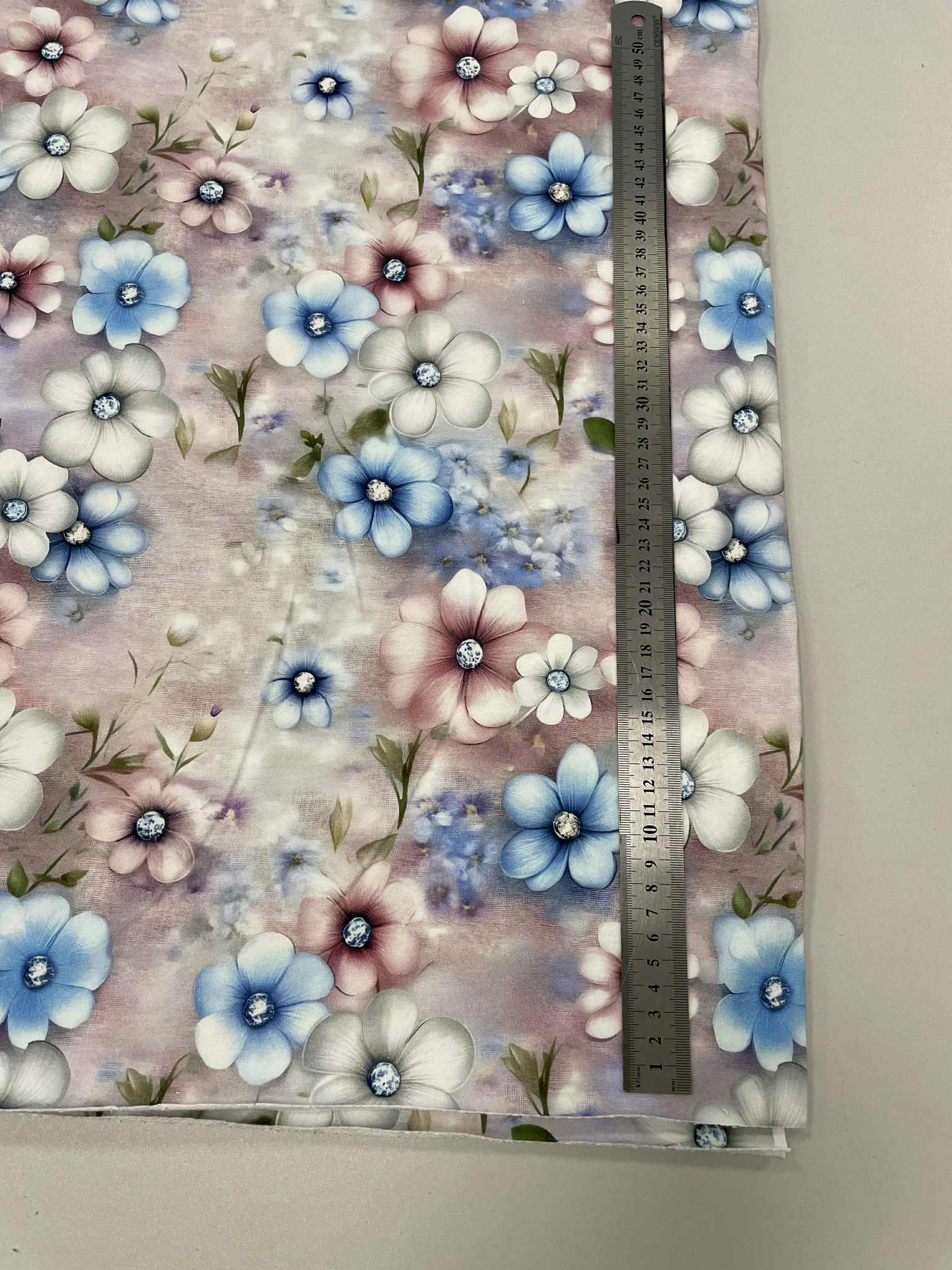 Kilpinis, skaitmeninės spaudos trikotažas Gėlytės Kilpinis, skaitmeninės spaudos trikotažas Gėlytės