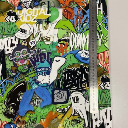 Kilpinis, skaitmeninės spaudos trikotažas Spalvotas grafiti (2 nuotr.) — trikotažas | Trys Pelėdos
