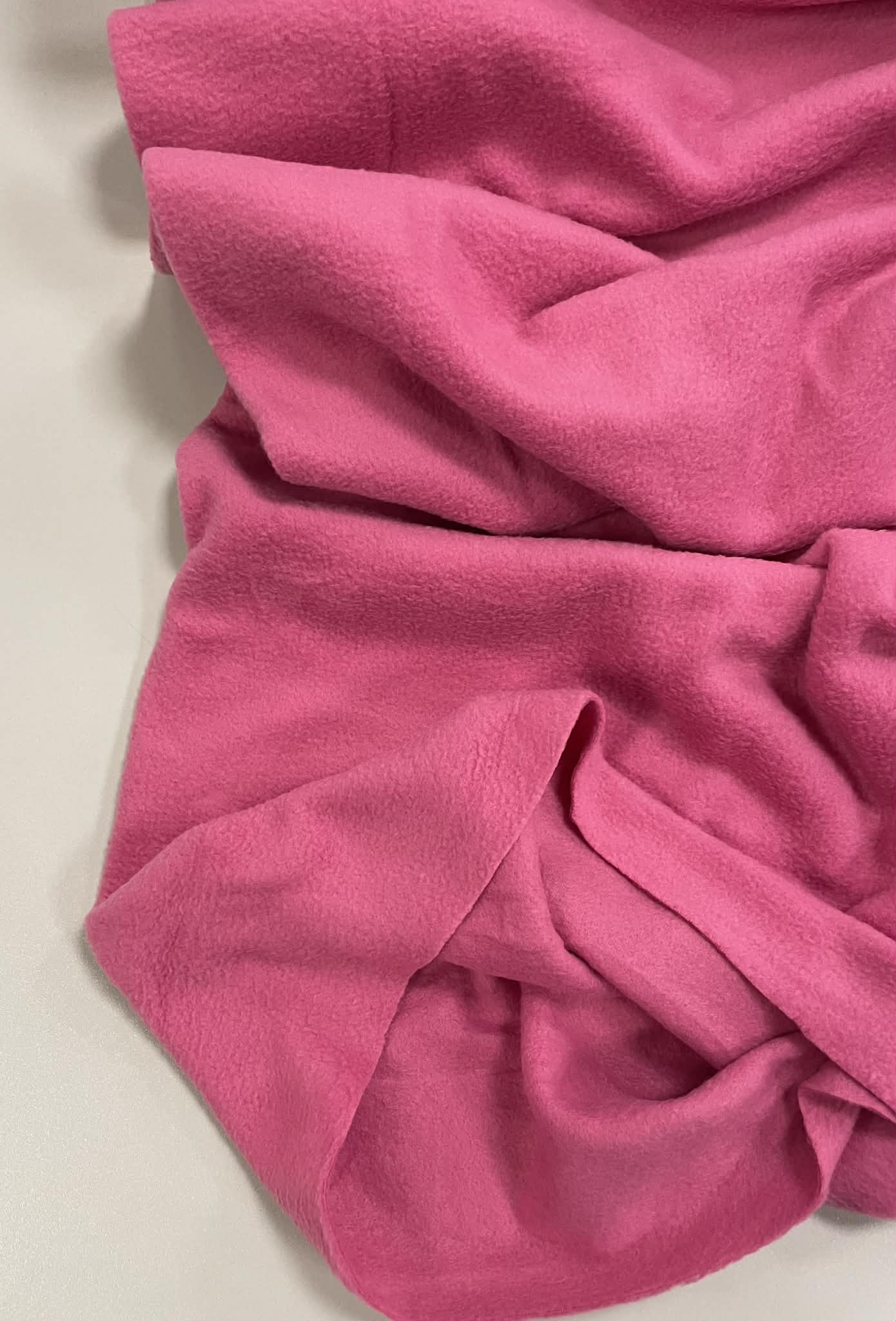 Flisas Ryškiai rožinė