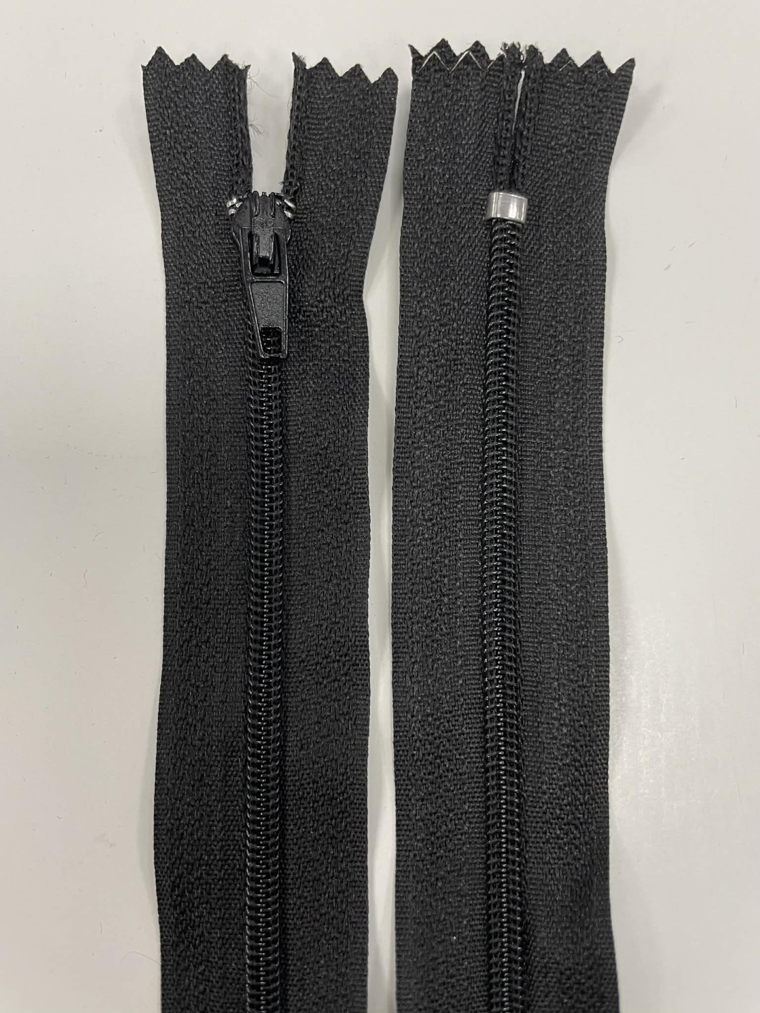 Spiralinis užtrauktukas "Juodas", 12 cm Spiralinis užtrauktukas "Juodas", 12 cm
