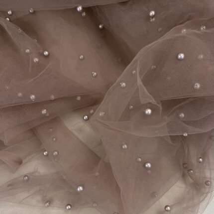 Minkštas tiulis su karoliukais Šviesiai rudas