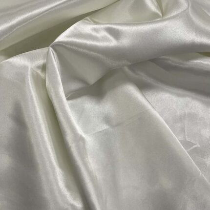 Satininis audinys Balta šilta