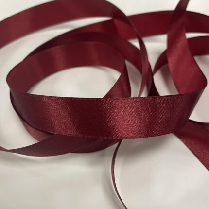 Atlasinė juostelė 20mm, bordo (minkštesnė) — siuvimo juostelė | Trys Pelėdos