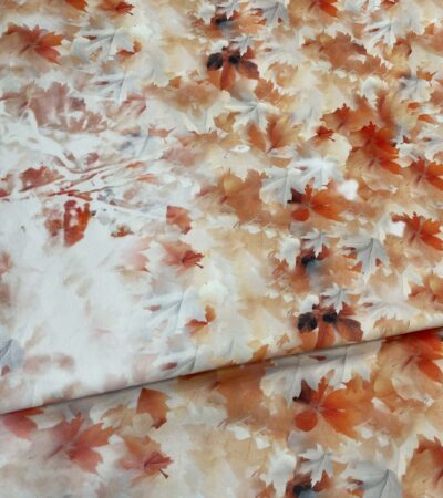 Pašiltintas, storas trikotažas su skaitmenine spauda Klevo lapai