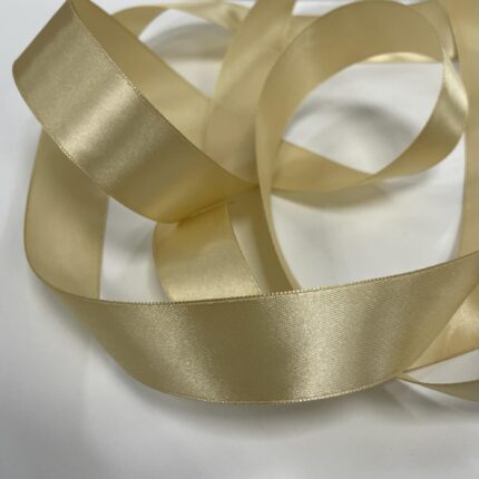 Atlasinė juostelė 30mm,šviesiai gelsva