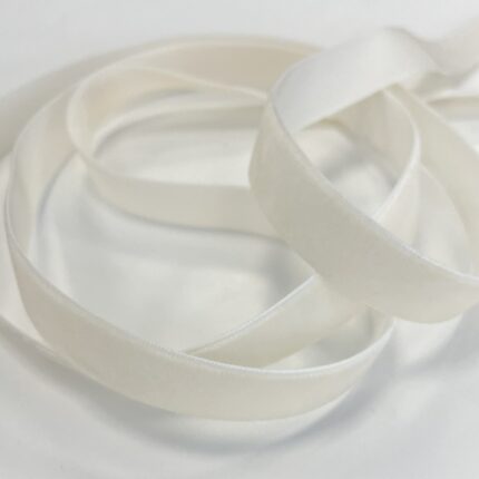 Dekoratyvinė veliūrinė juostelė, 16 mm, šampaninė