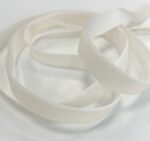 Dekoratyvinė veliūrinė juostelė, 16 mm, šampaninė — siuvimo juostelė | Trys Pelėdos