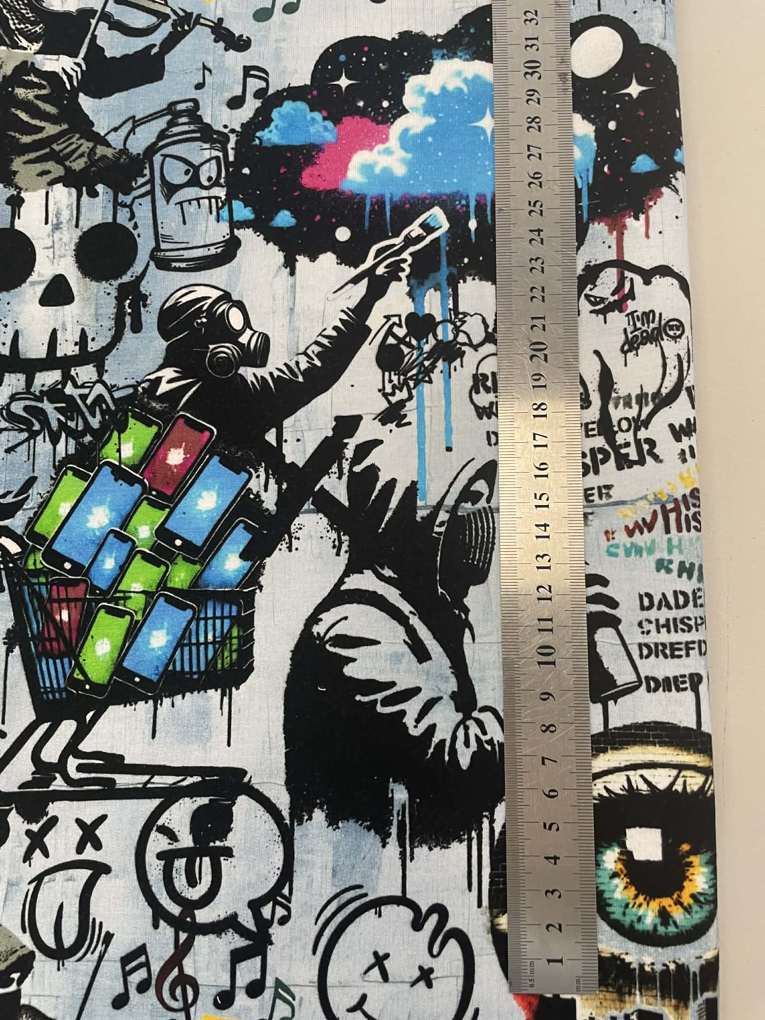 Kilpinis, skaitmeninės spaudos trikotažas Grafiti piešiniai (2 nuotr.) — trikotažas | Trys Pelėdos