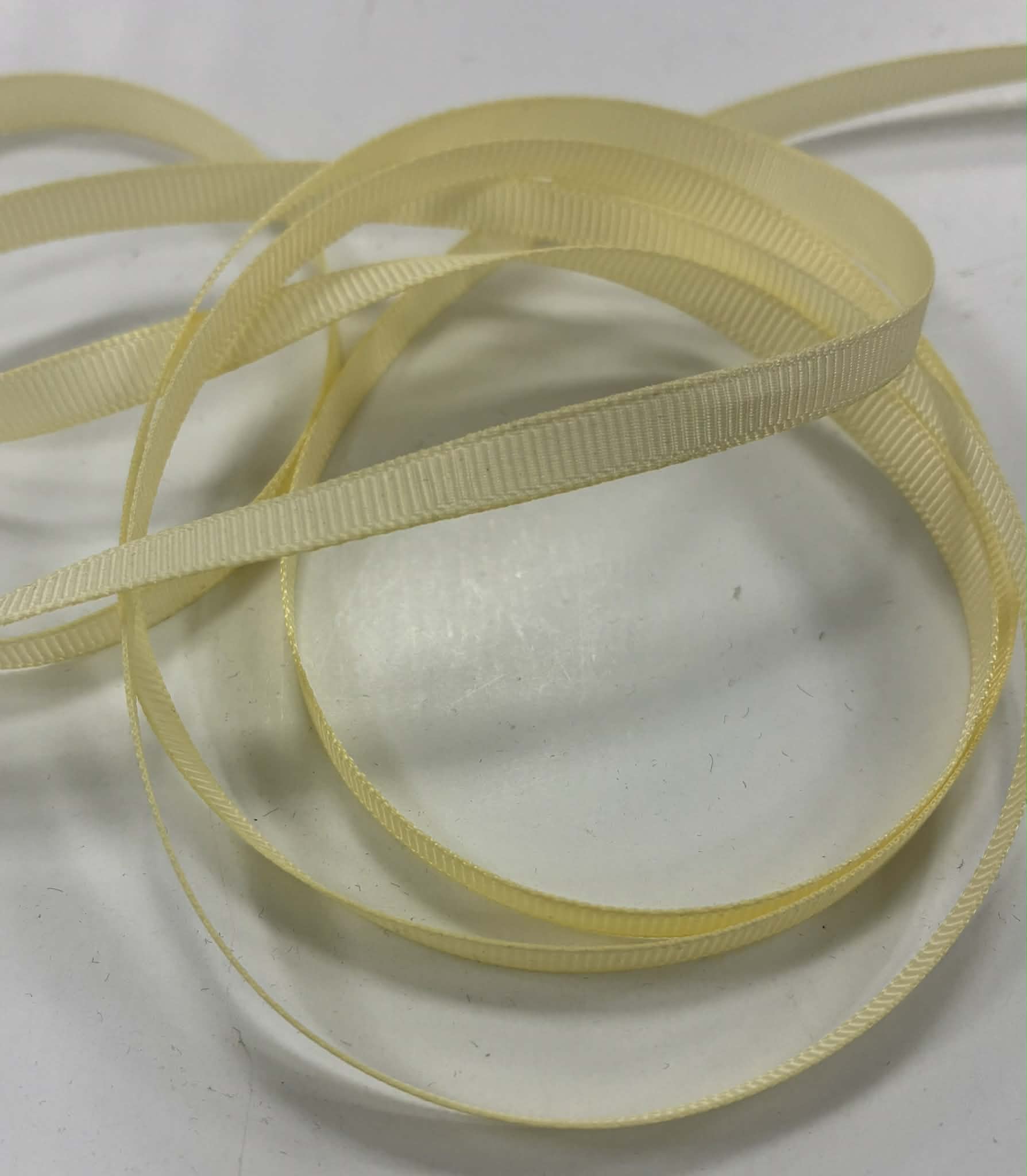 Grosgrain juostelė, 6 mm Gelsva 08 Grosgrain juostelė, 6 mm Gelsva 08