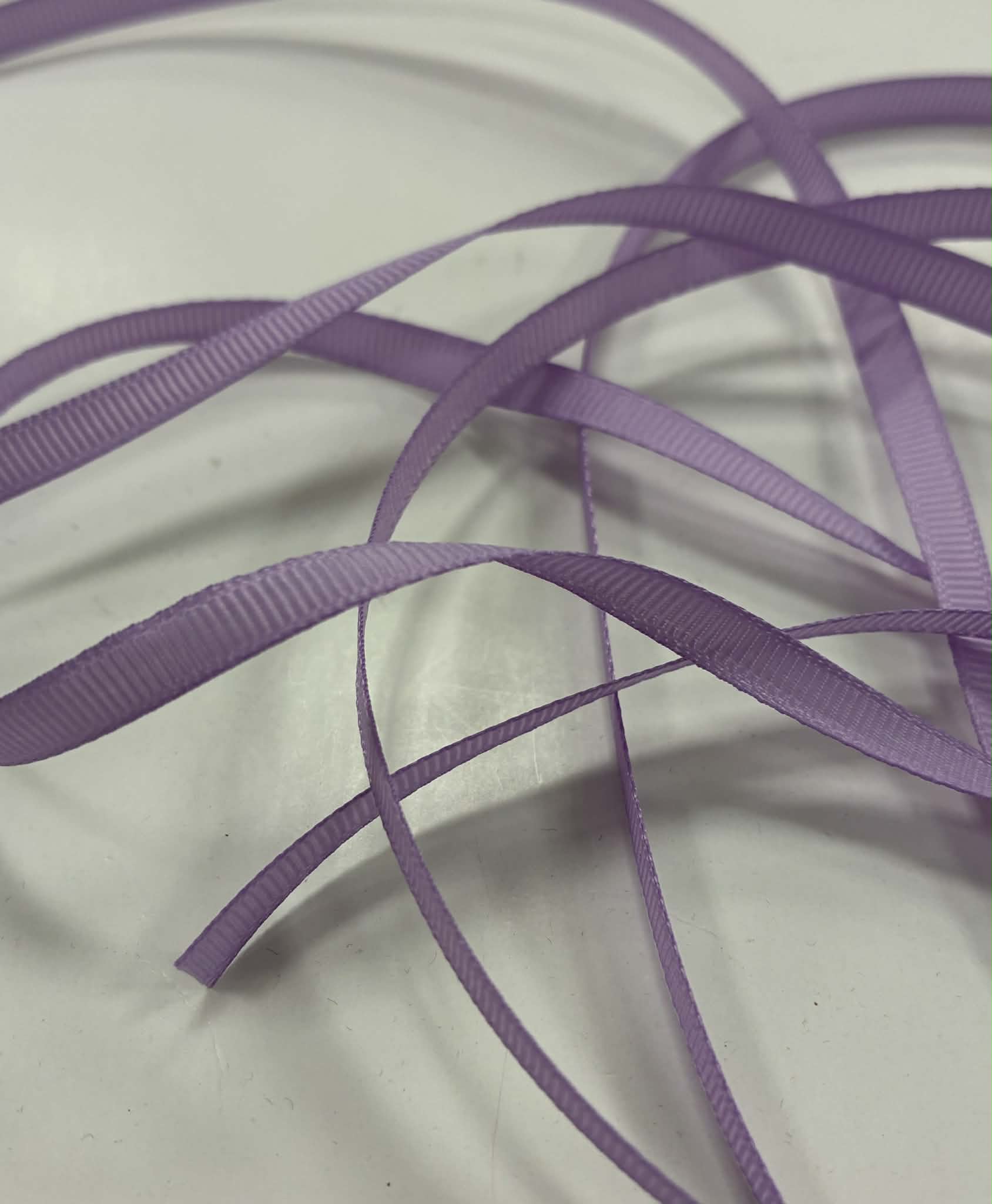 Grosgrain juostelė, 6 mm Alyvinė 18 Grosgrain juostelė, 6 mm Alyvinė 18