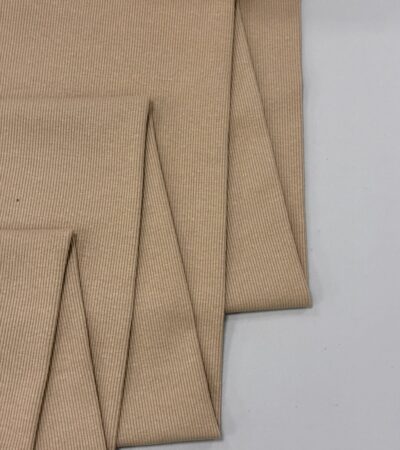 Vidutinio storumo Rib trikotažas Smėlinis