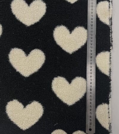 Teddy medžiaga Širdutės-juodas