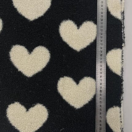 Teddy medžiaga Širdutės-juodas