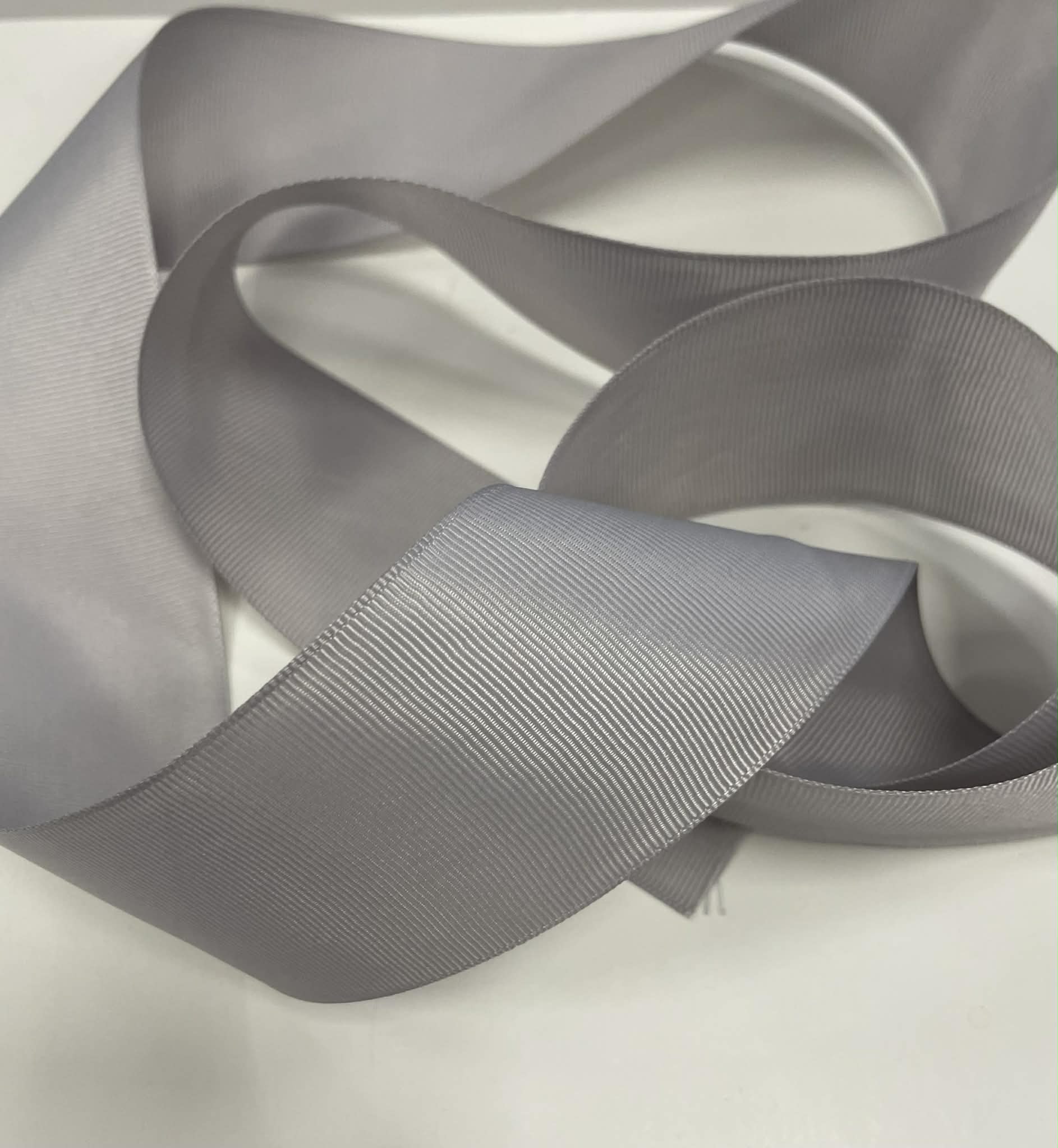 Grosgrain juostelė 50 mm, Sidabrinė — siuvimo juostelė | Trys Pelėdos