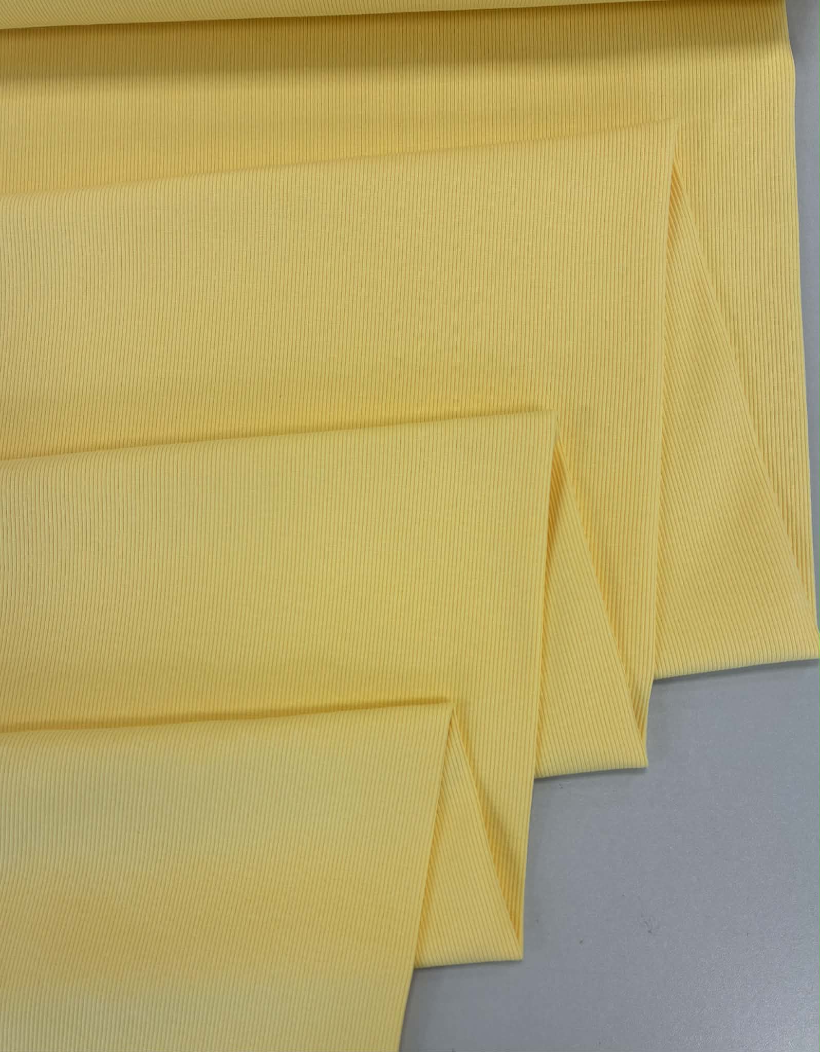 Vidutinis rib trikotažas VELVET VANILA Vidutinis rib trikotažas VELVET VANILA