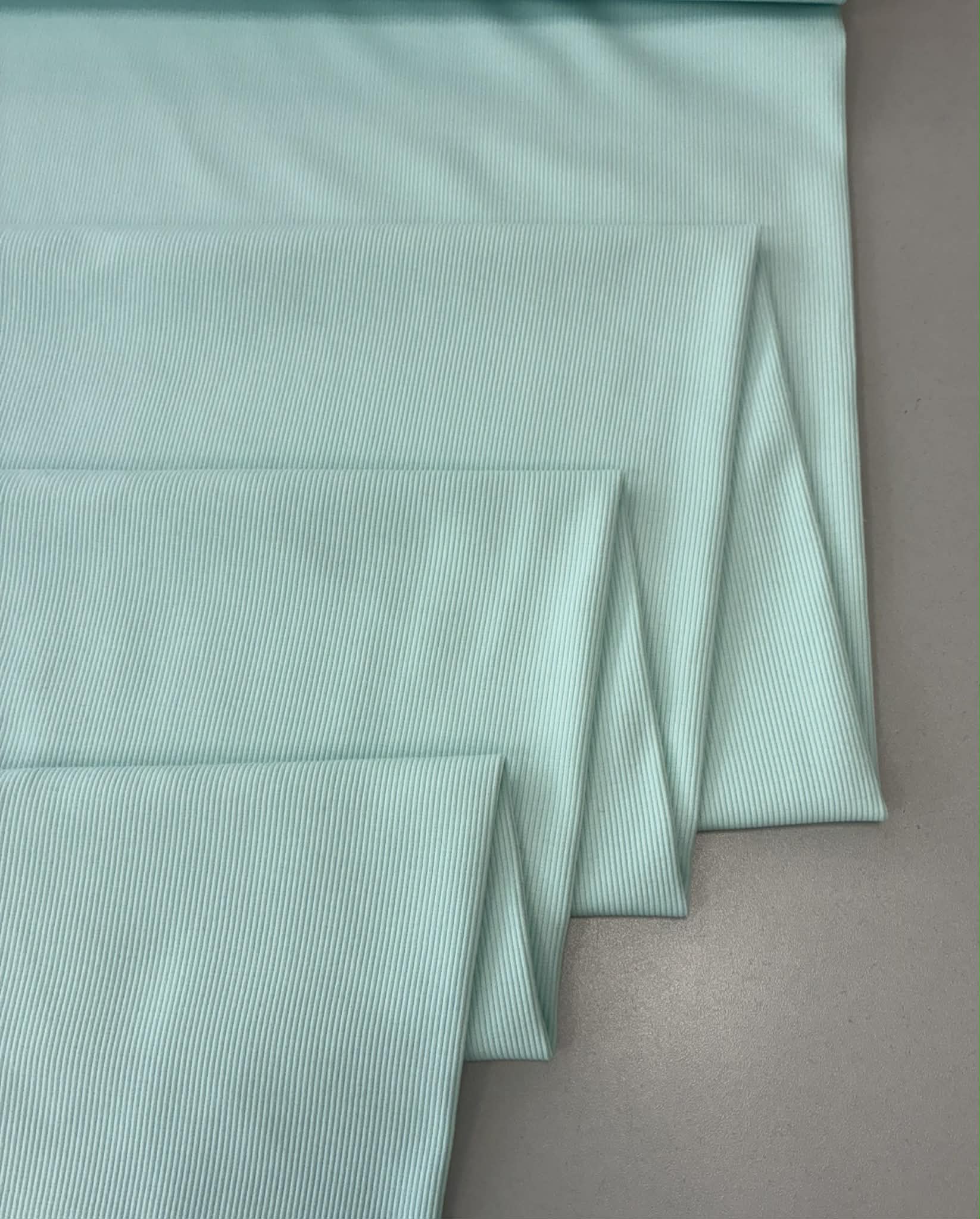 Vidutinis rib trikotažas SOOTHING SEA