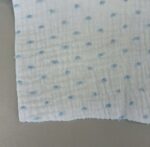 Medvilninis double gauze muslinas Baltas su žydrais taškiukais