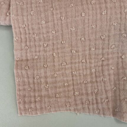 Medvilninis double gauze muslinas Pelenų rožės su taškiukais