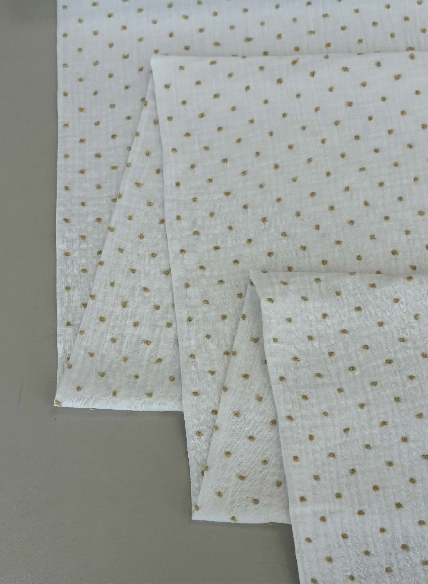 Medvilninis double gauze muslinas Baltas su garstyčių taškiukais