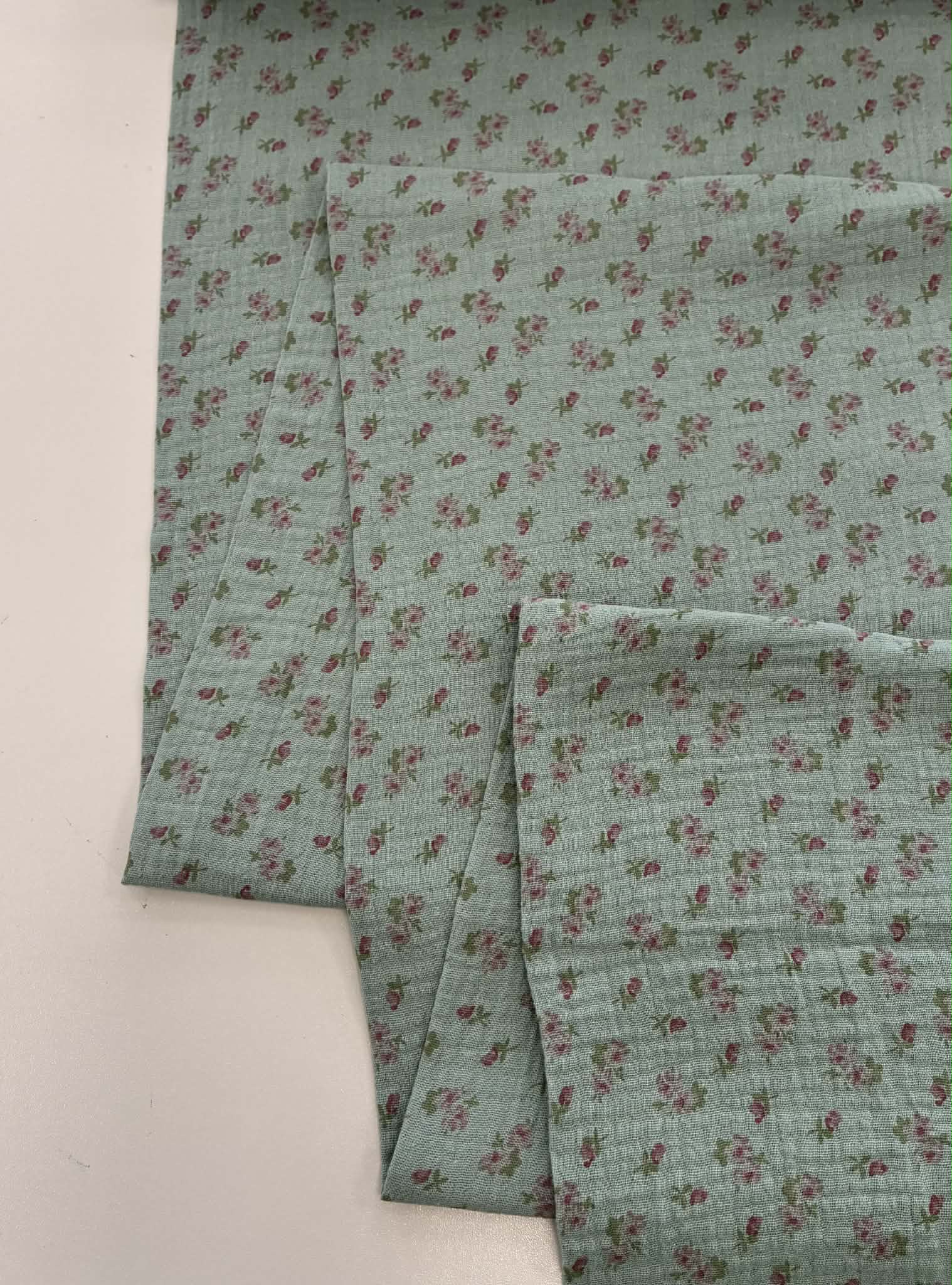 Medvilninis double gauze muslinas Mineral smulkios gėlytės Medvilninis double gauze muslinas Mineral smulkios gėlytės