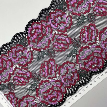 Elastinis nėrinys Juodas su rožėm GIP-175
