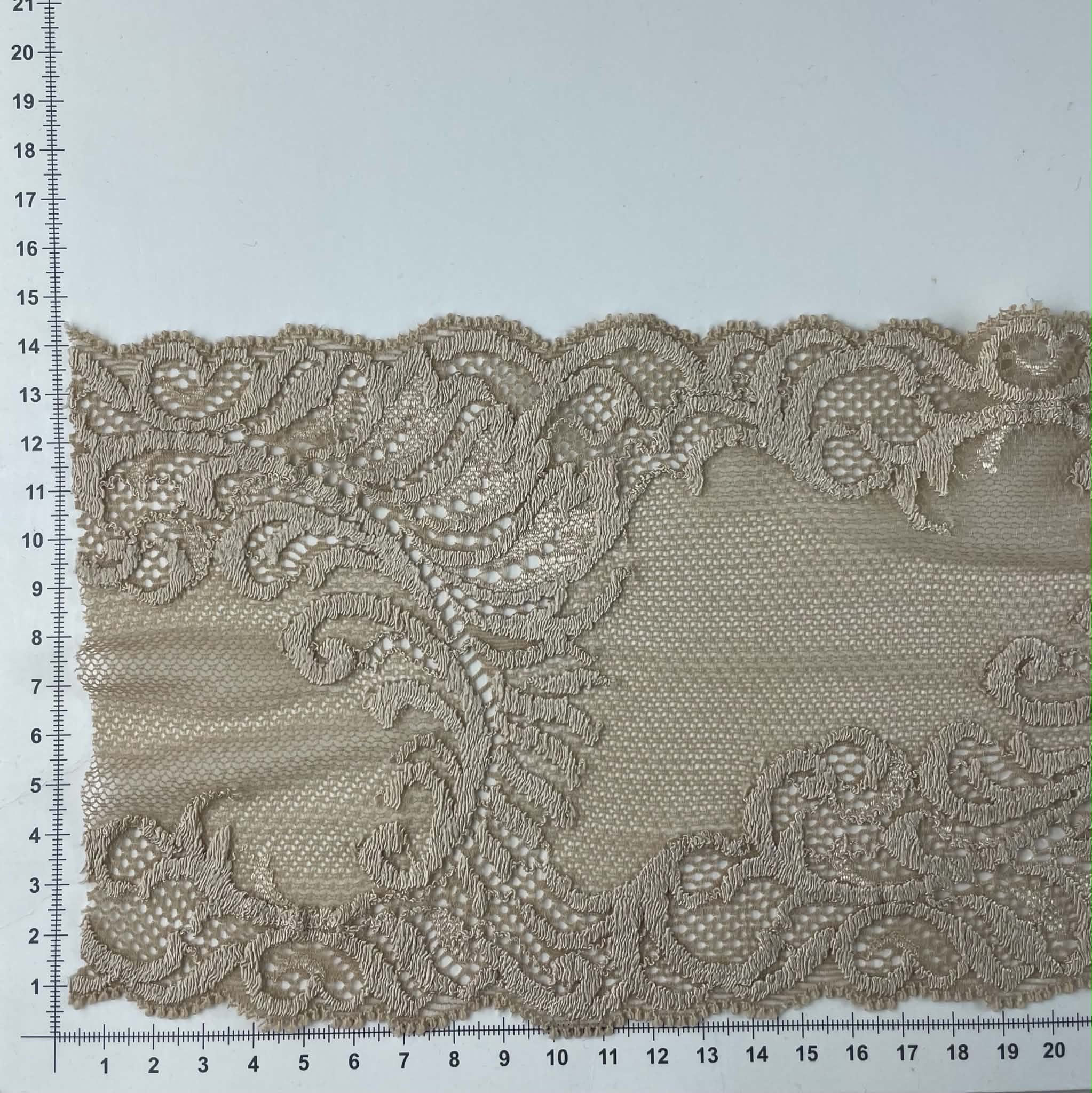 Elastinis nėrinys Šviesiai rudas GIP-168 Elastinis nėrinys Šviesiai rudas GIP-168